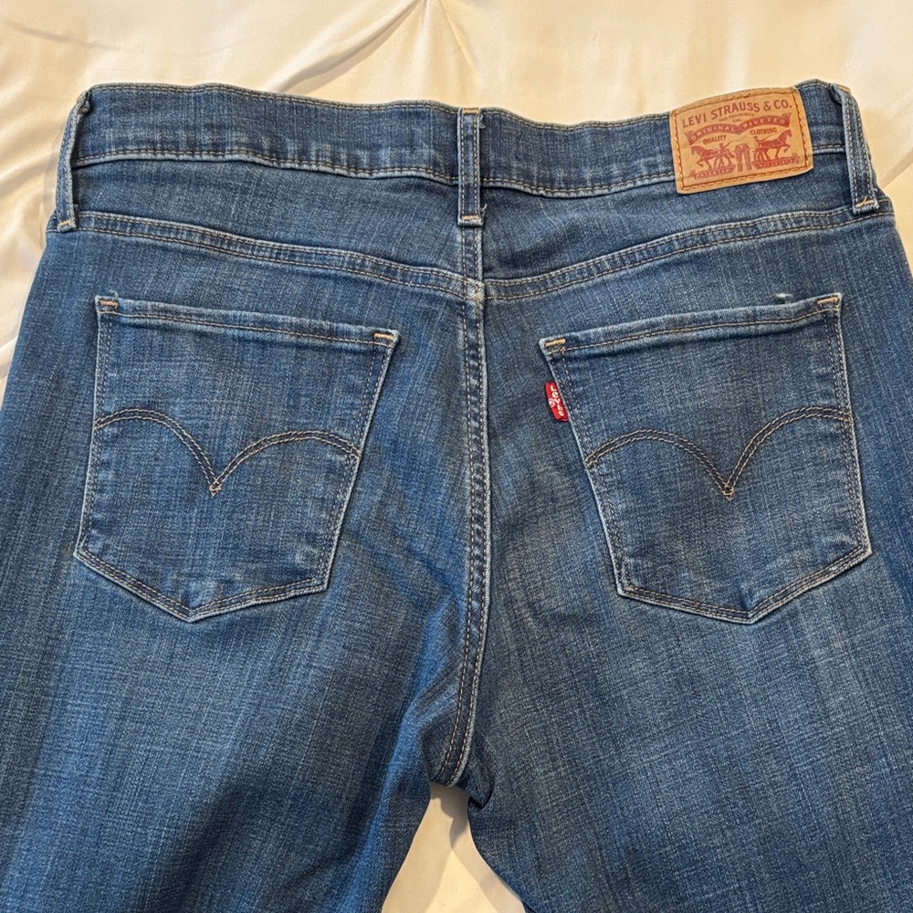 Levi 315 Shaping Bootcut Jeans for Women - Picture 4 of 7
